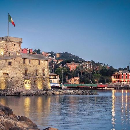 Raggio Di Sole - Pool, Tennis, Parking, Sea View & Relax Rapallo Eksteriør billede